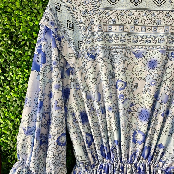 Retro Maxi dress full of uniqueness! - Picture 4 of 9